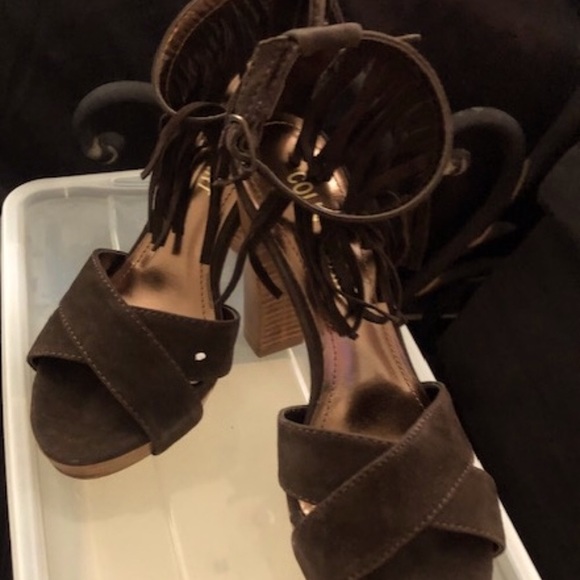 BROWN SUEDE ANKLE STRAP SANDALS - Picture 8 of 10